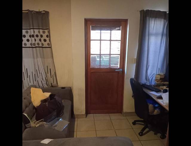 1 BEDROOM APARTMENT FOR SALE IN AUCKLAND PARK